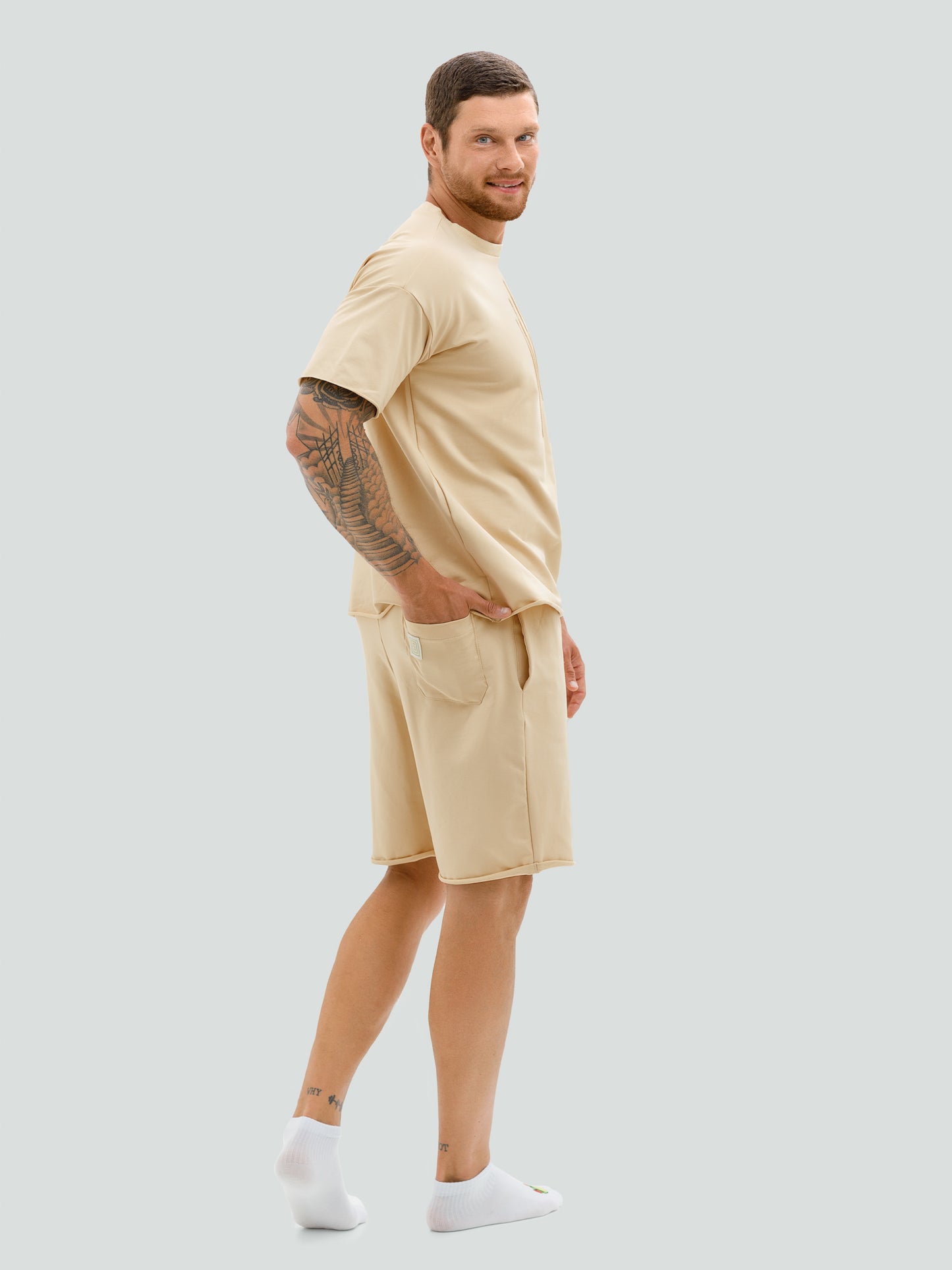 Kreminis šortų ir marškinėlių komplektas vyrams "Hot summer"