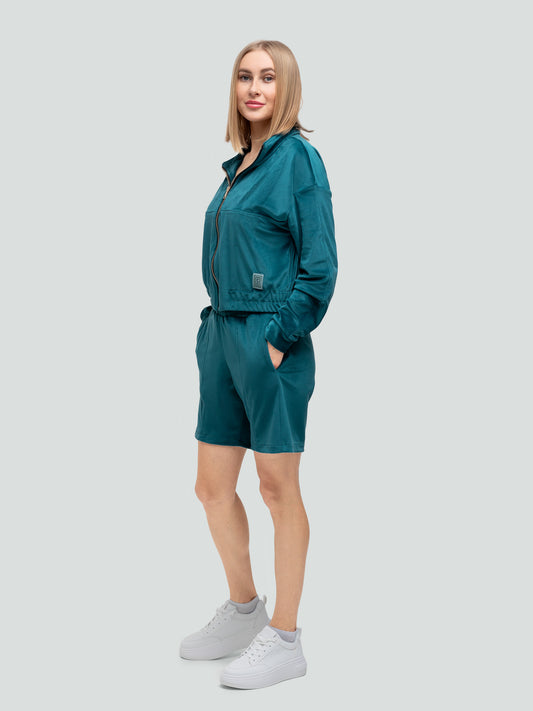 Veliūrinis kostiumėlis moterims su šortais "Soft electric"