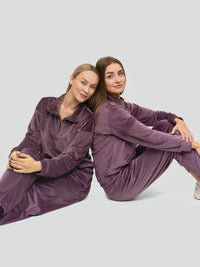 Veliūrinis laisvalaikio kostiumas "Soft shine lavender"