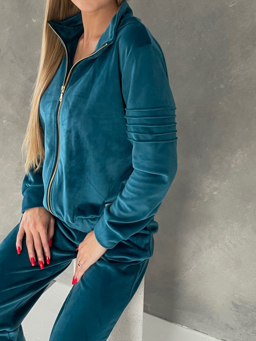 Velour tracksuit for women "Soft Electric"