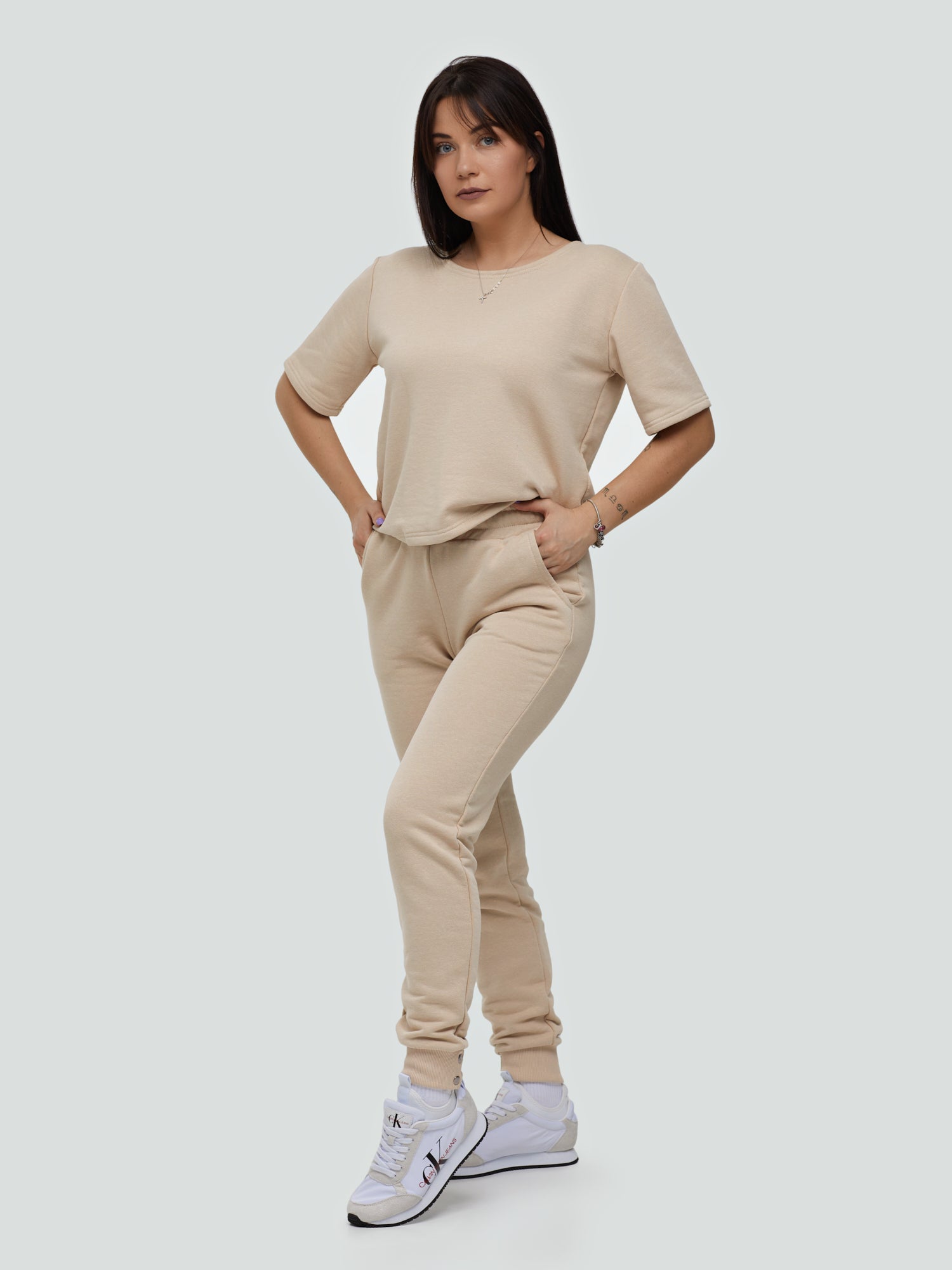 Creamy Tracksuit for women with a mike "Losma"