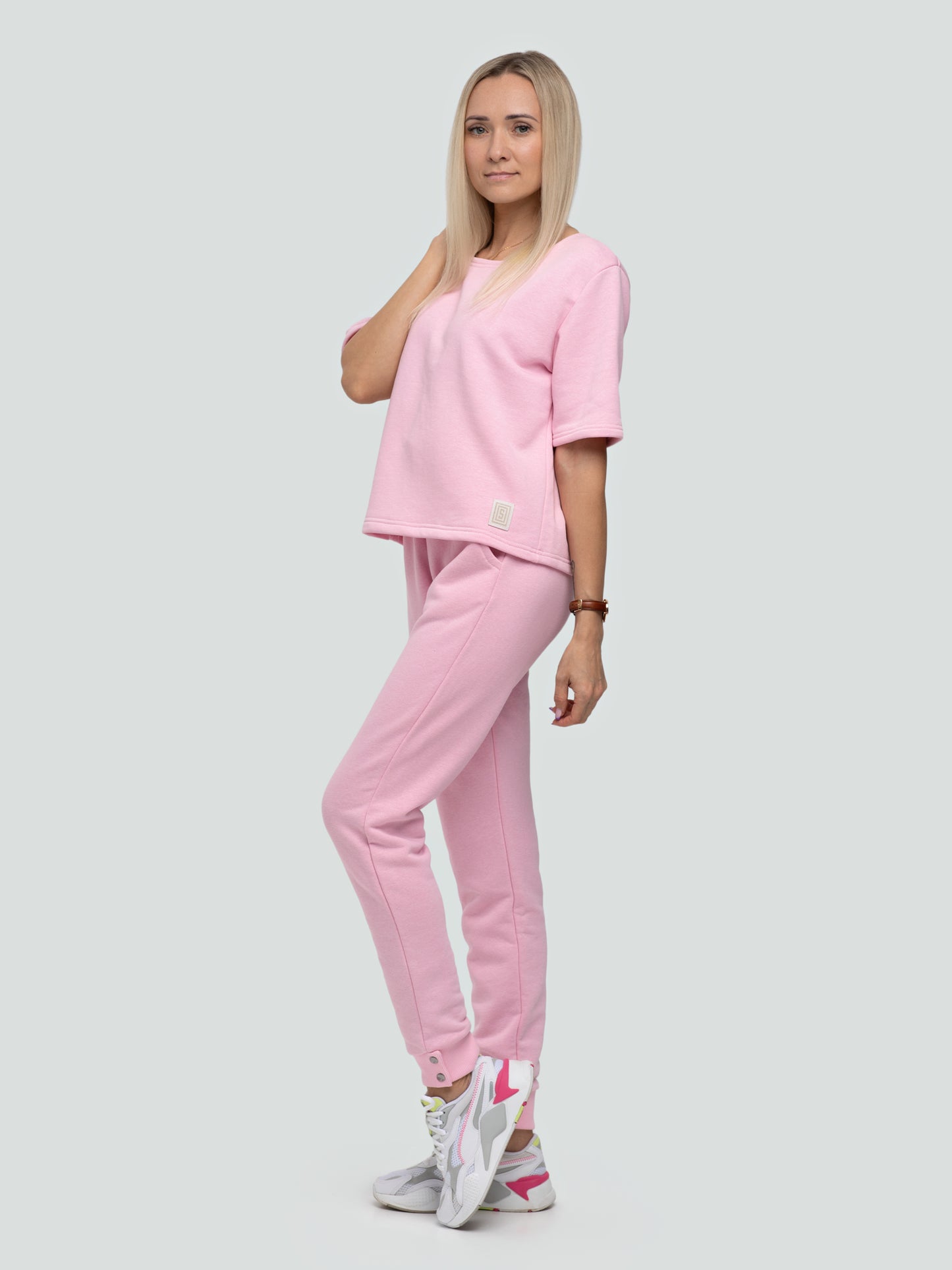Rožinis laisvalaikio kostiumėlis moterims su maikute "Losma"