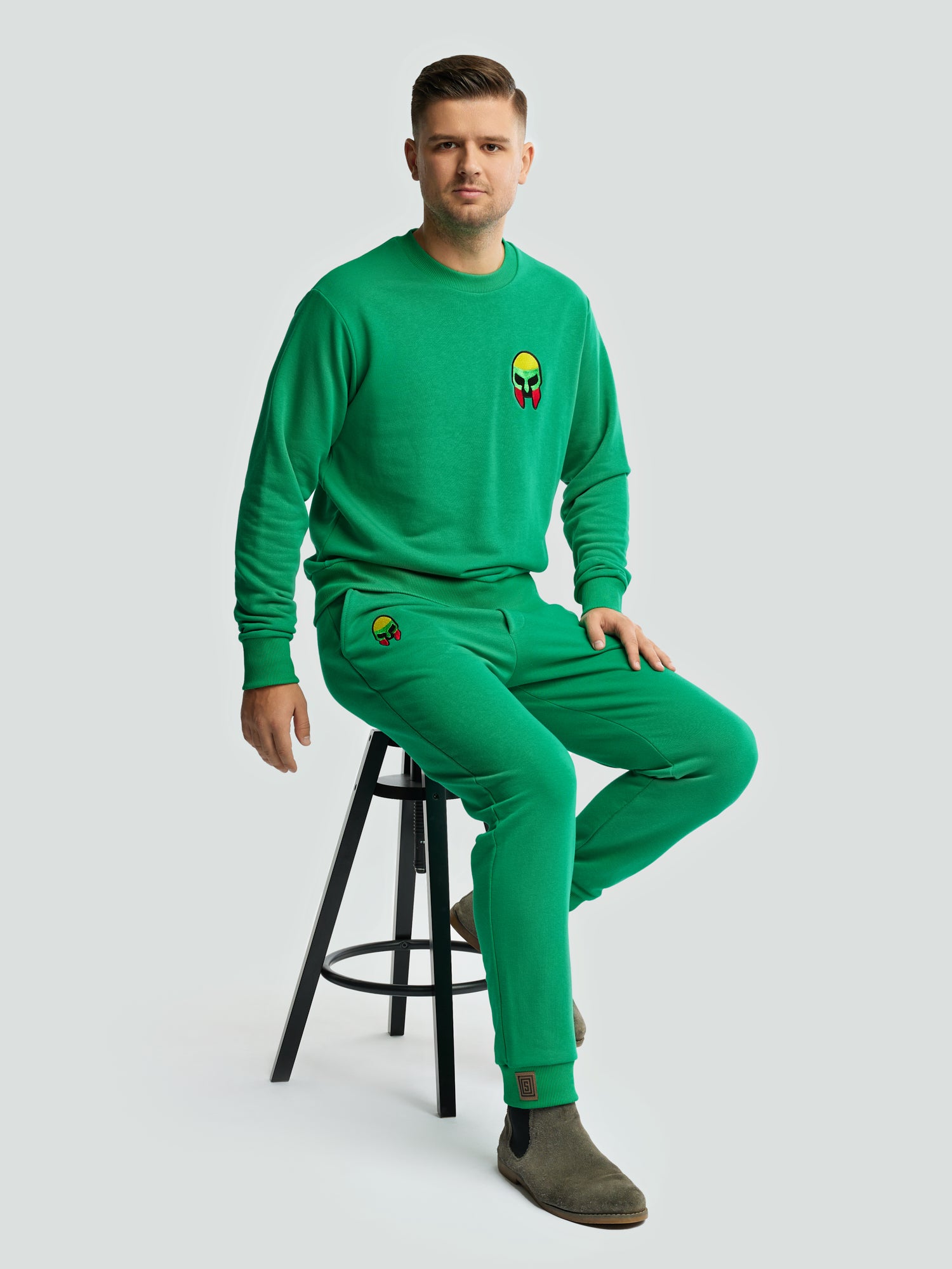 Green tracksuit for men "Los Lituanos" with embroidered tricolor