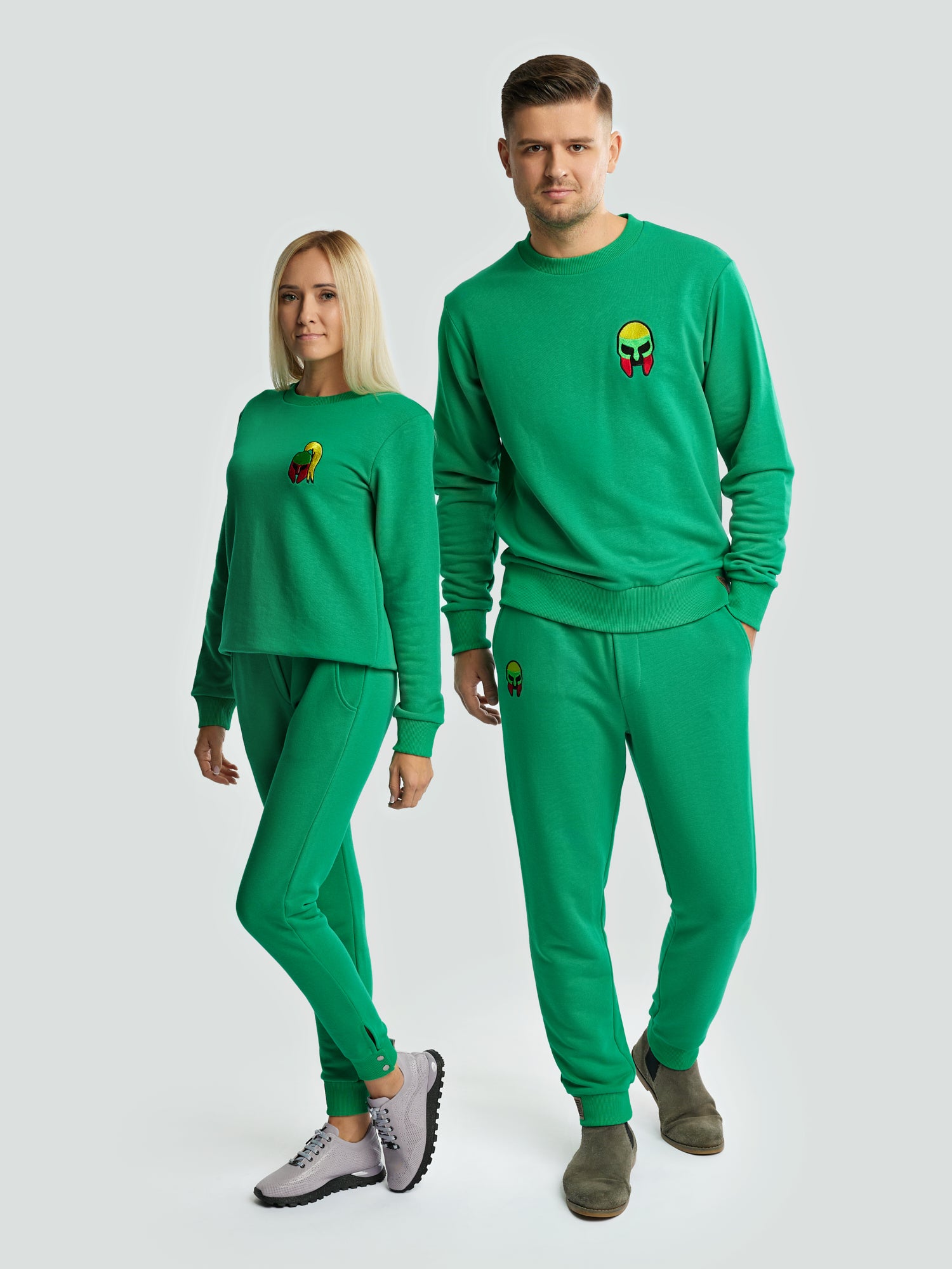 Žalias džemperis vyrams "Los Lituanos" su siuvinėta trispalve - Losmados