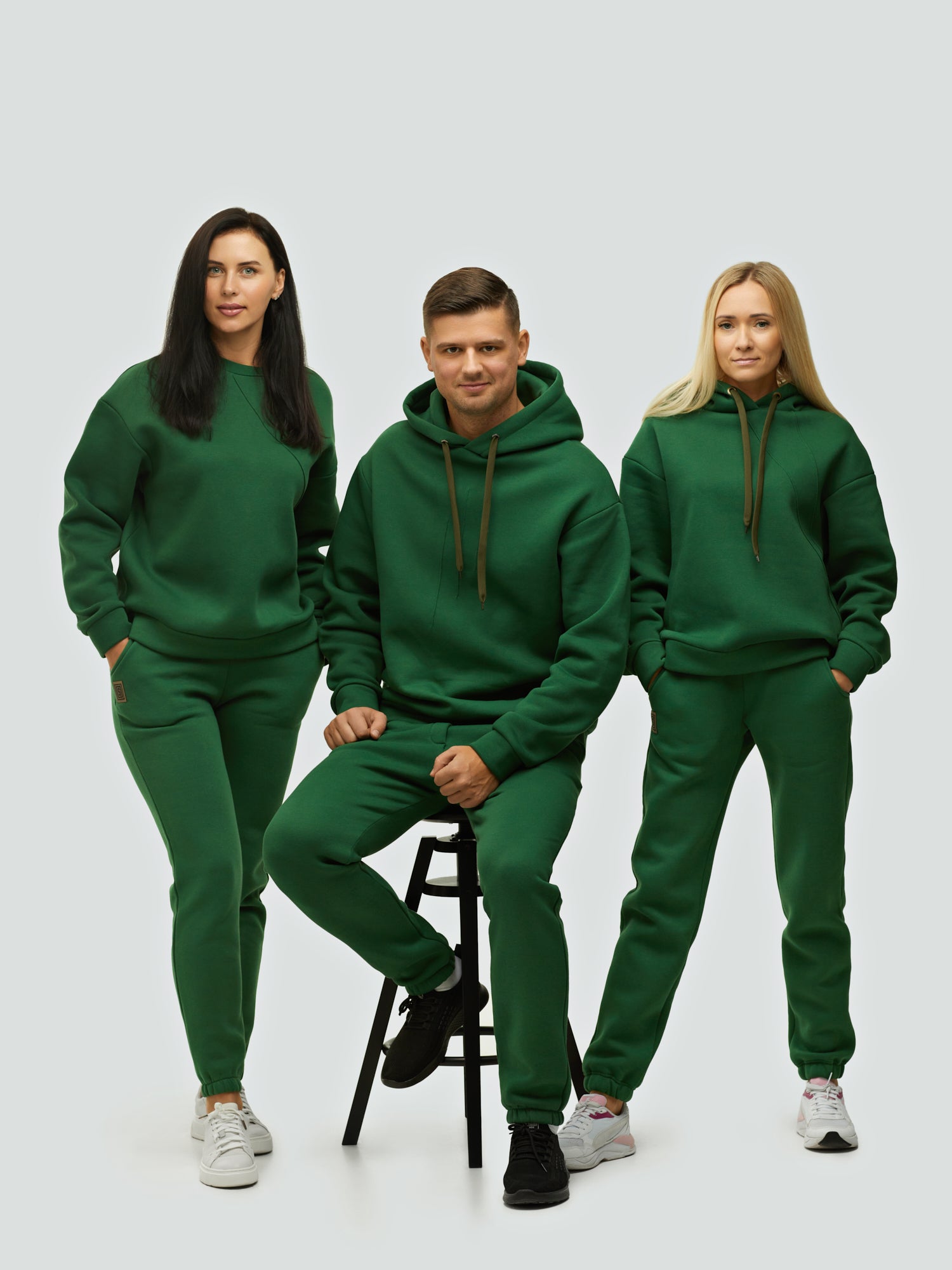 Žalias laisvalaikio kostiumėlis moterims "Comfort" su pūkeliu - Losmados